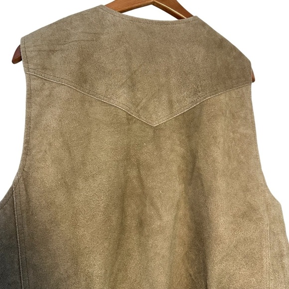 Men's Moon Shine Brad Paisley Tan Suede Vest - Picture 11 of 14